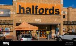 Halfords car key cutting service Warrington